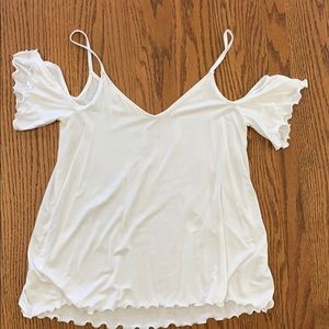 Soft and sexy American eagle white tee